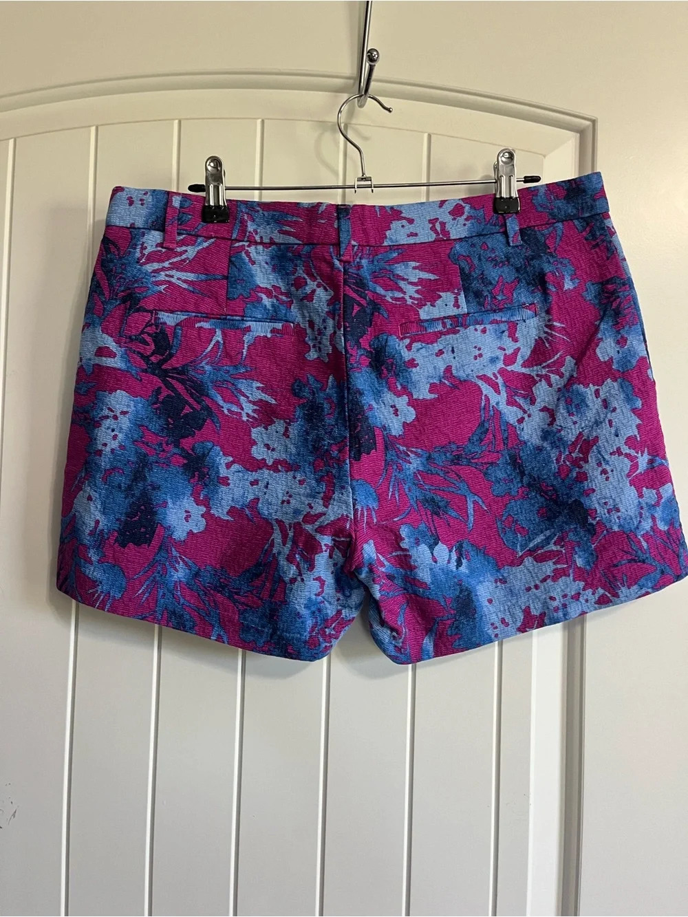 Banana Republic Textured Painted Floral Shorts Size 8 Cotton Preppy Classic